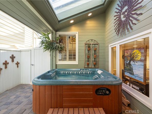 32006 Sunset Avenue, Laguna Beach CA 92651