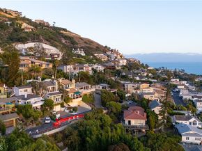 32006 Sunset Avenue, Laguna Beach CA 92651
