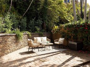 32006 Sunset Avenue, Laguna Beach CA 92651