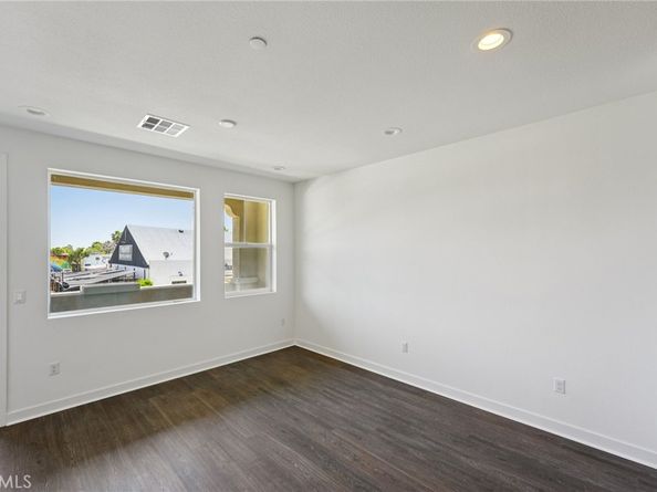 119 N First Avenue, Upland CA 91786
