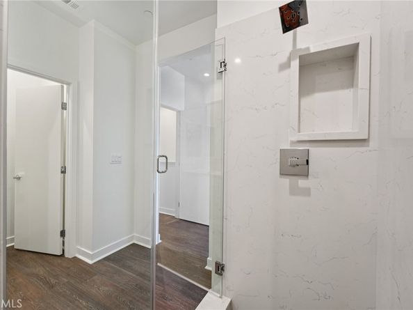 119 N First Avenue, Upland CA 91786
