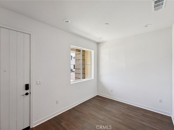 119 N First Avenue, Upland CA 91786