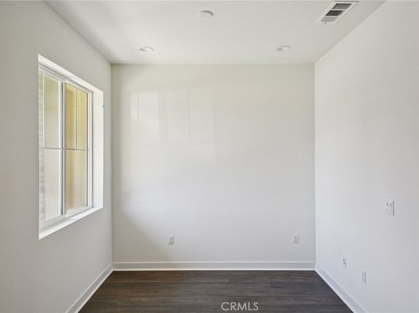 119 N First Avenue, Upland CA 91786