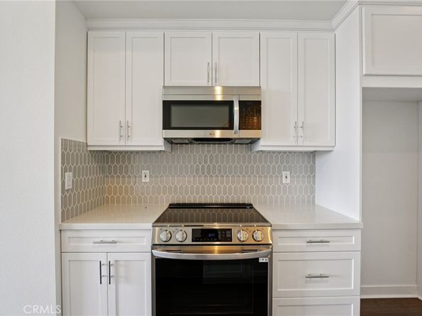 119 N First Avenue, Upland CA 91786