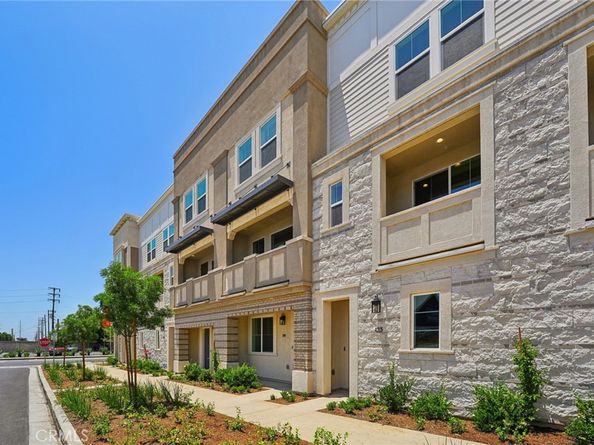 119 N First Avenue, Upland CA 91786