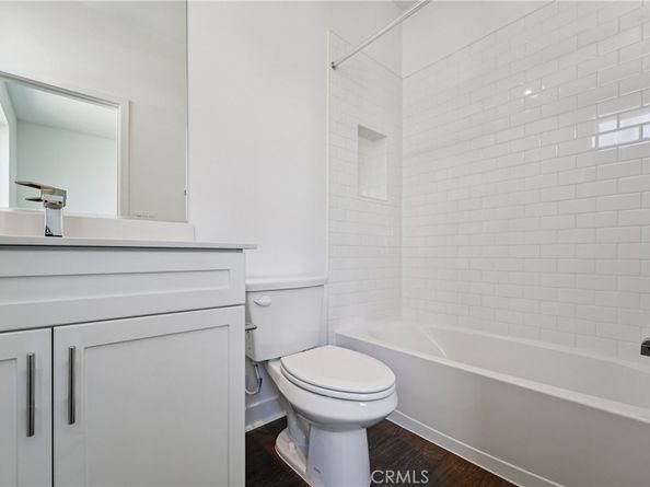 119 N First Avenue, Upland CA 91786