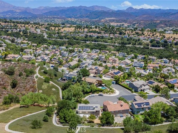 2 Swallows Lane, Trabuco Canyon CA 92679