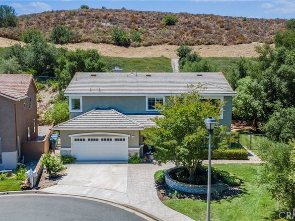 2 Swallows Lane, Trabuco Canyon CA 92679