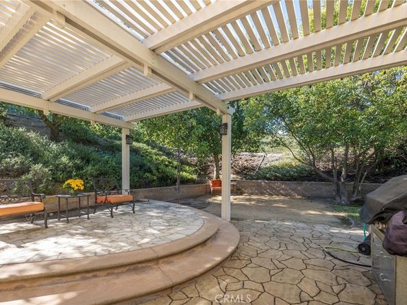 2 Swallows Lane, Trabuco Canyon CA 92679