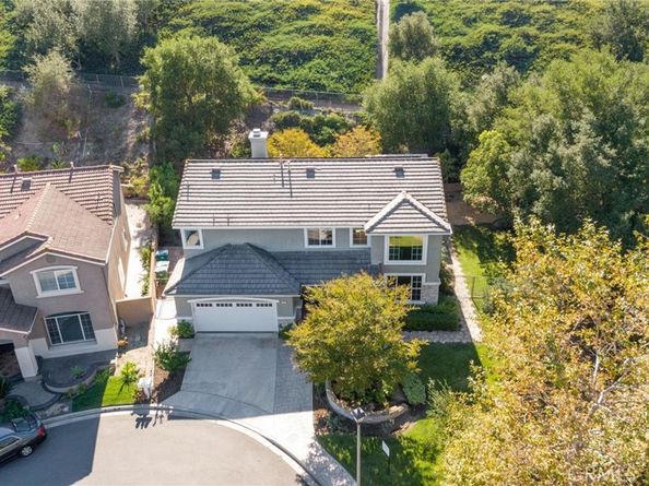 2 Swallows Lane, Trabuco Canyon CA 92679