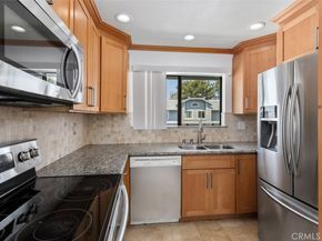 131 Remington 239, Irvine CA 92620