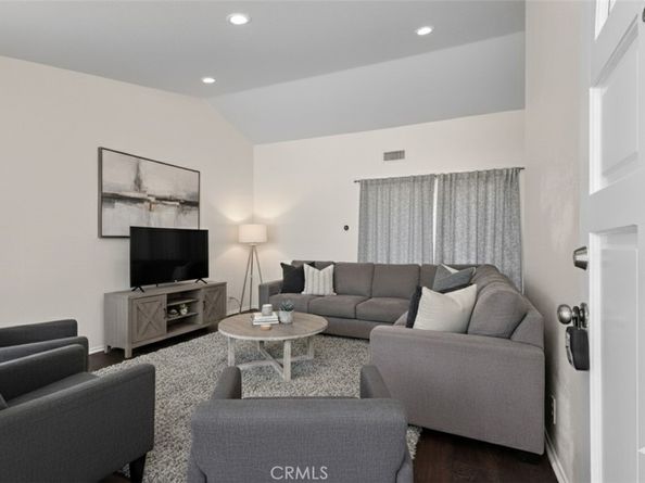 131 Remington 239, Irvine CA 92620