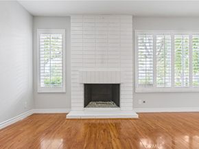 32 Goldenbush, Irvine CA 92604