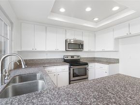 32 Goldenbush, Irvine CA 92604