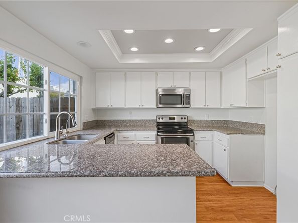 32 Goldenbush, Irvine CA 92604