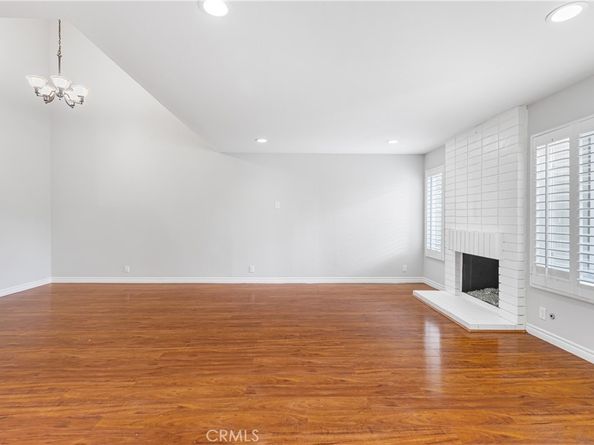 32 Goldenbush, Irvine CA 92604