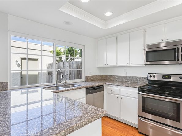 32 Goldenbush, Irvine CA 92604