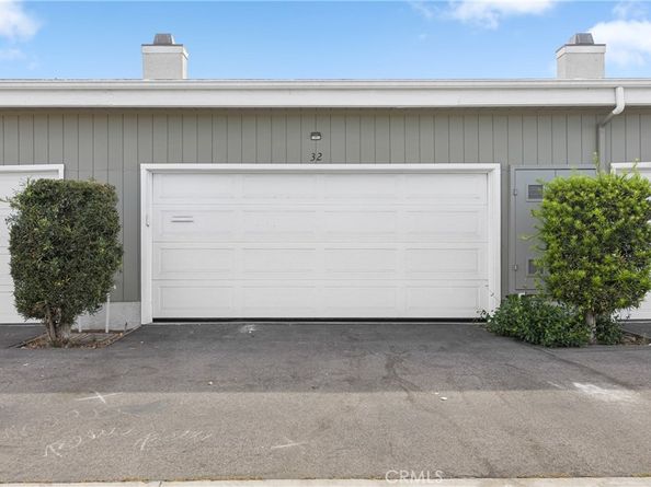 32 Goldenbush, Irvine CA 92604