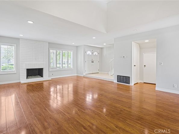 32 Goldenbush, Irvine CA 92604