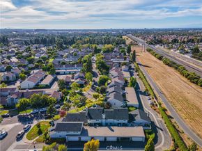 32 Goldenbush, Irvine CA 92604