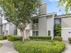 32 Goldenbush, Irvine CA 92604