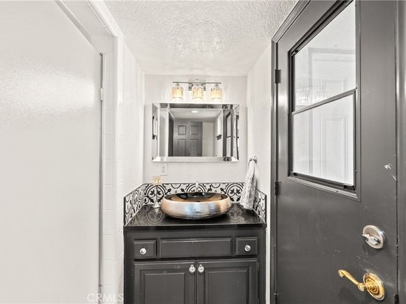 635 Becky Lane, San Marcos CA 92069