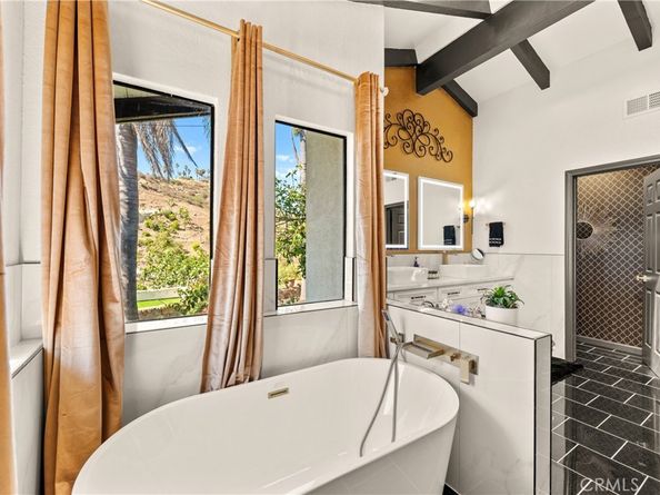 635 Becky Lane, San Marcos CA 92069