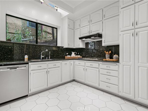 2441 Lyric Avenue, Los Angeles CA 90027