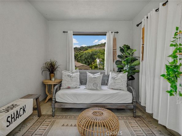 18 Calle De La Luna, San Clemente CA 92673
