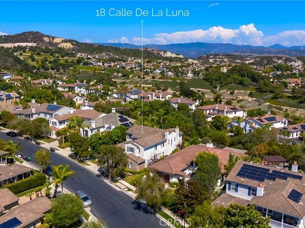 18 Calle De La Luna, San Clemente CA 92673