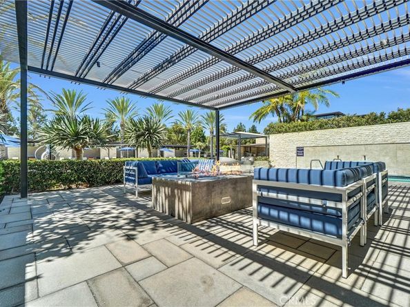 74 Iluna, Irvine CA 92618