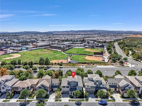74 Iluna, Irvine CA 92618