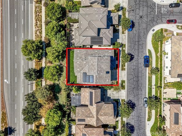 74 Iluna, Irvine CA 92618