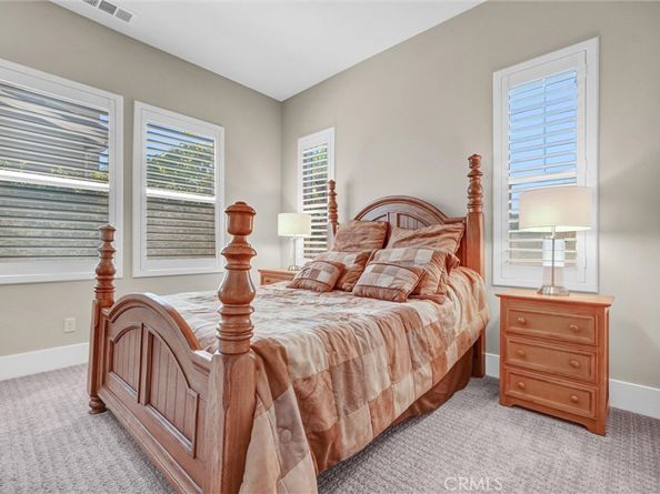74 Iluna, Irvine CA 92618