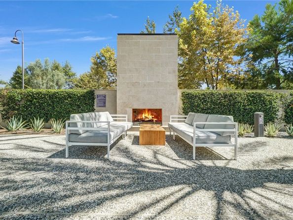 74 Iluna, Irvine CA 92618