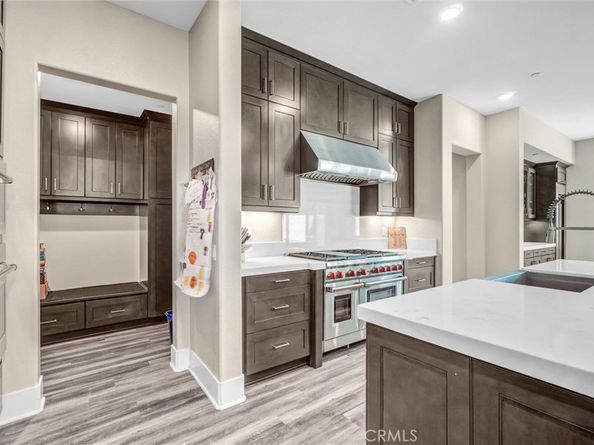 74 Iluna, Irvine CA 92618
