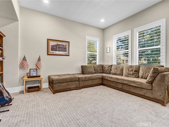 74 Iluna, Irvine CA 92618