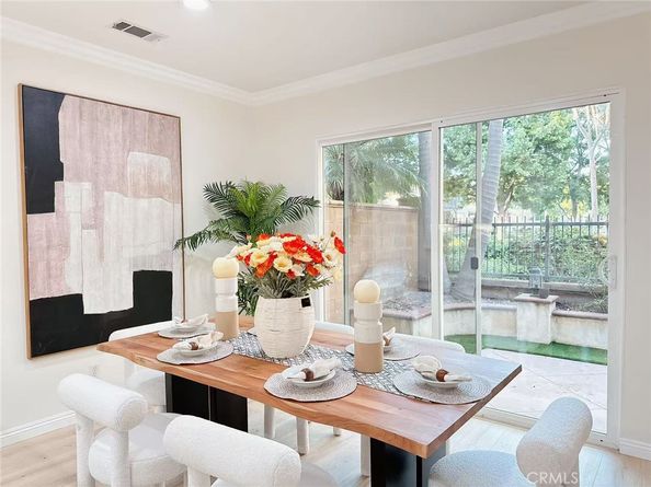 8 Salton 70, Irvine CA 92602