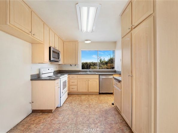 8364 Cacus Street, Spring Valley CA 91977