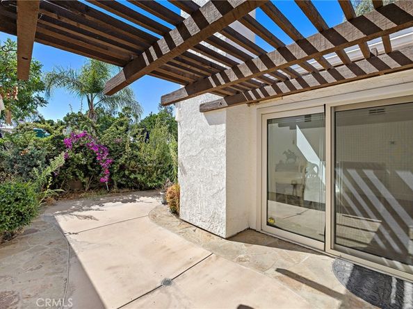 18 Navarre 133, Irvine CA 92612