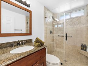 18 Navarre 133, Irvine CA 92612