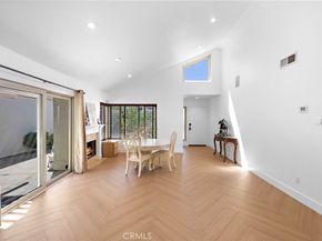 18 Navarre 133, Irvine CA 92612