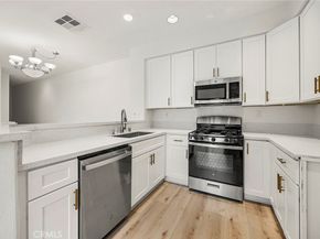 932 S Country Glen, Anaheim CA 92808