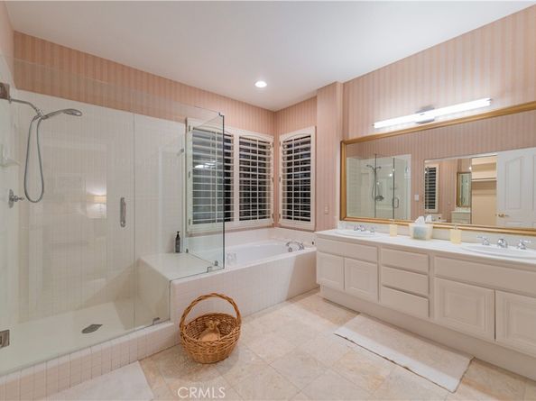 16 Charity, Irvine CA 92612