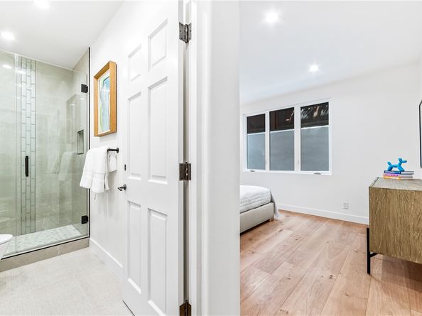 541 4th, Manhattan Beach CA 90266