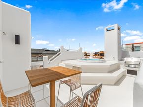 541 4th, Manhattan Beach CA 90266