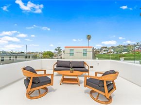 541 4th, Manhattan Beach CA 90266