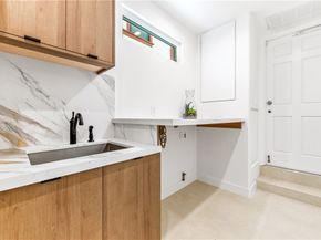 541 4th, Manhattan Beach CA 90266