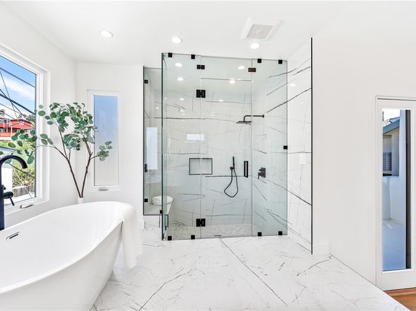 541 4th, Manhattan Beach CA 90266