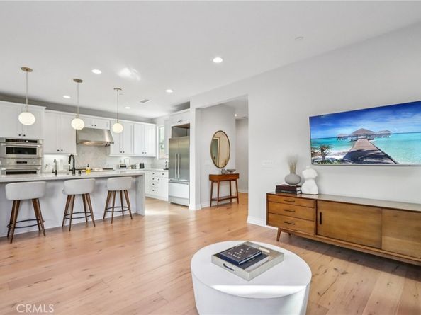 110 Globe, Irvine CA 92618